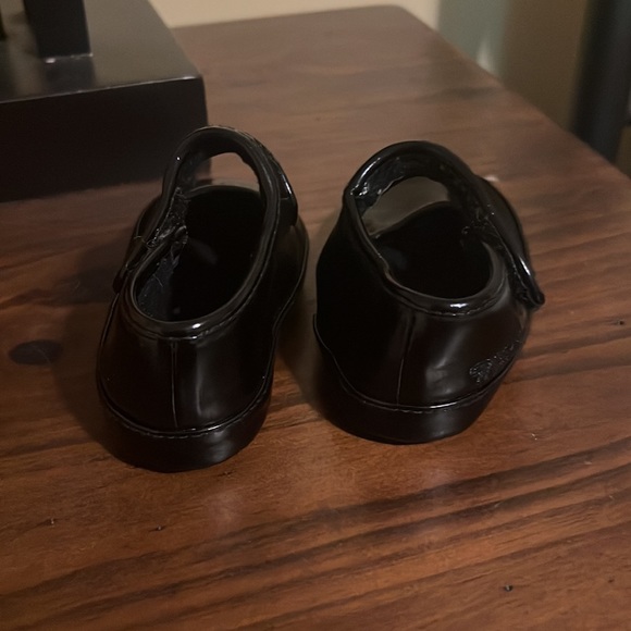 Weebok black patent Velcro, Maryjanes, size 3 - Picture 3 of 5